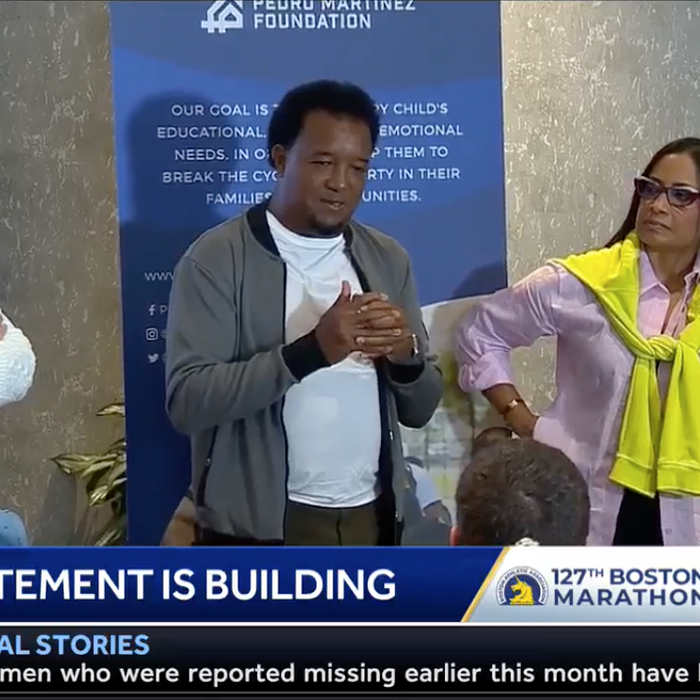 PEDRO MARTINEZ CELEBRATES MARATHON TEAM - WCVB-TV