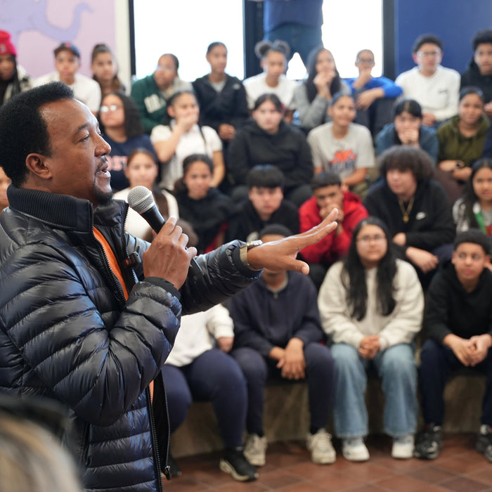 Pedro Martínez (PMF) Visits Arlington School in Lawrence, MA to Inspire Young Students
